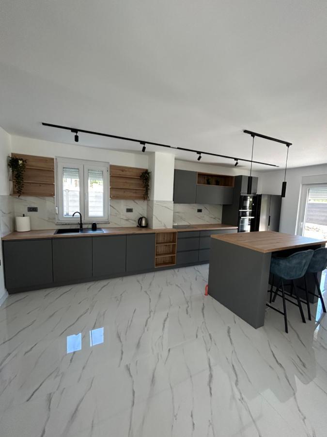 Villa Kety Baška Extérieur photo